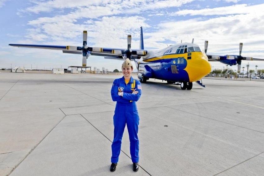 Flying Fat Albert Severna Parks Katie Higgins Ascends As First Female